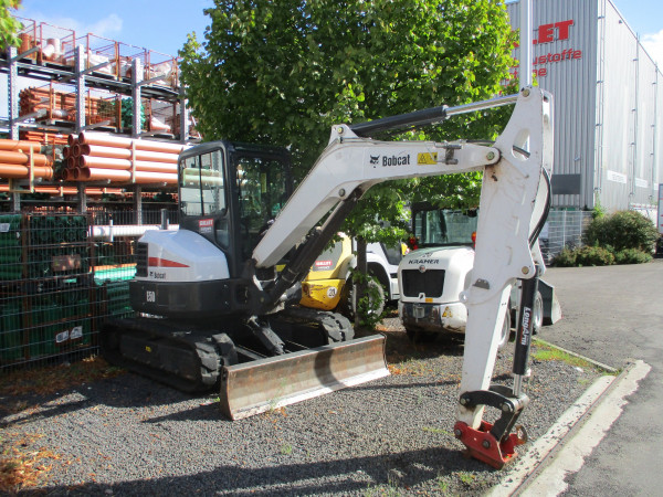 Kompaktbagger Bobcat E50 5 34t Mieten Bei Gillet Mietpark Landau